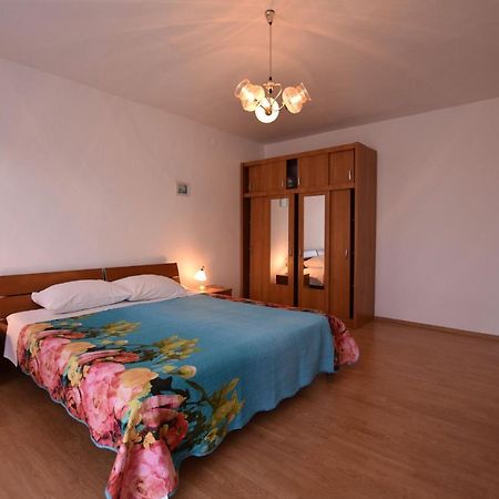 Apartment Marin Primošten Eksteriør bilde