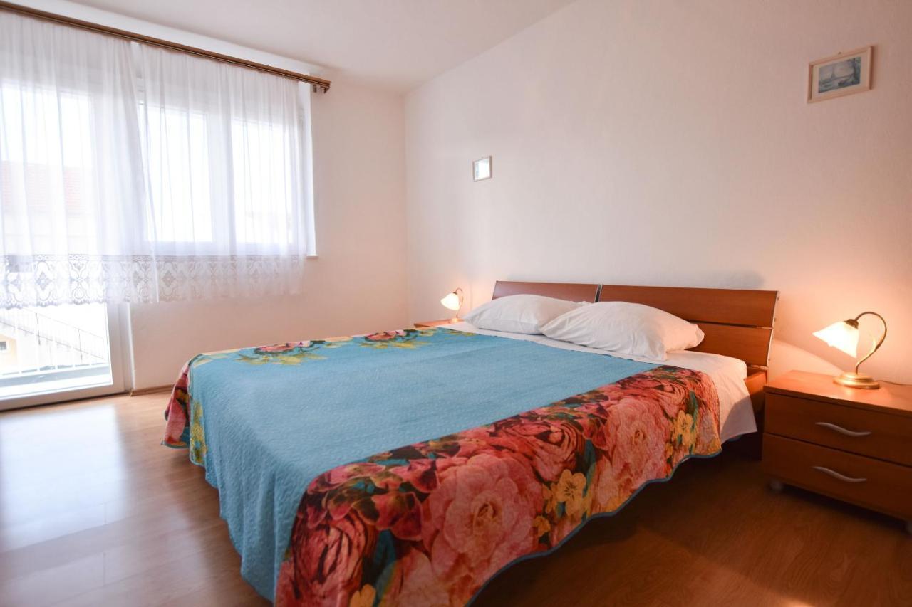 Apartment Marin Primošten Eksteriør bilde